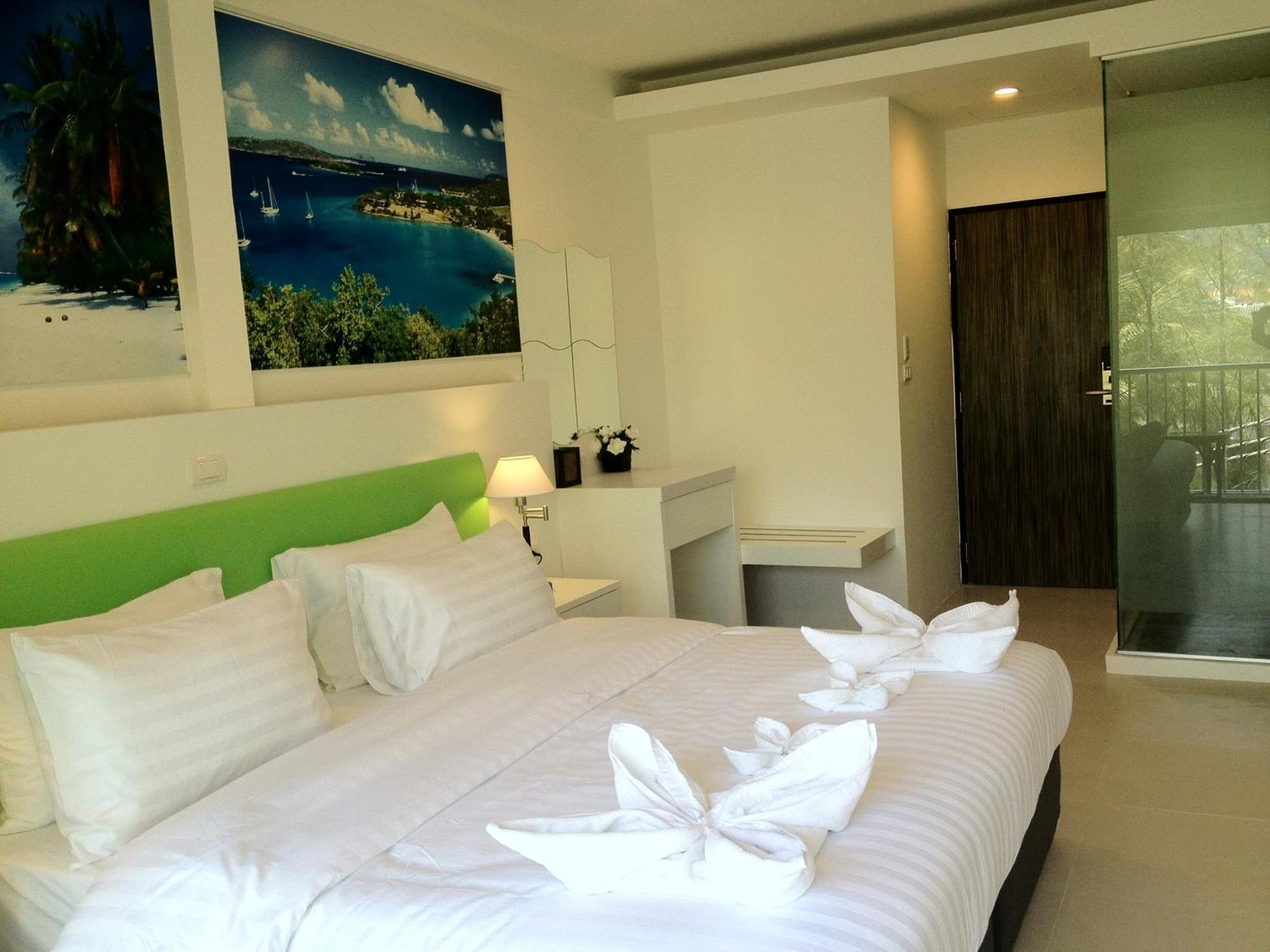 芭东海滩阿莫尼酒店 Patong 外观 照片