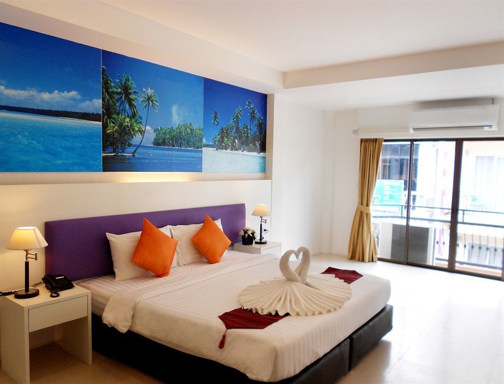 芭东海滩阿莫尼酒店 Patong 外观 照片